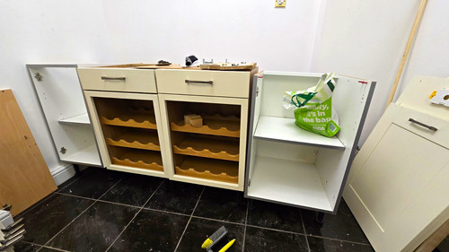 Beige white free standing - beige/white,