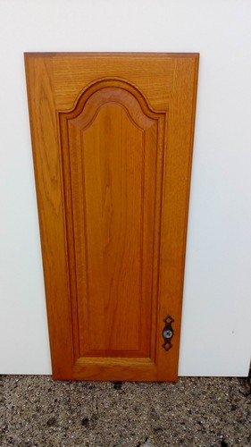 Medium oak wood kitchen - wood,