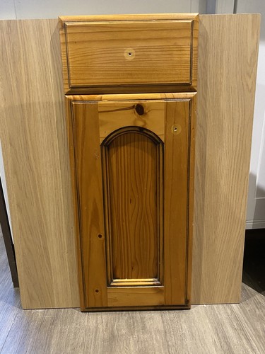 Solid pine door 300 wide - pine,