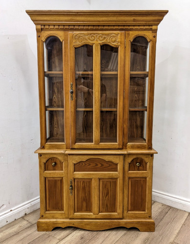 Display cabinet oak - display,