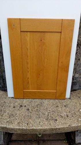 Solid light oak shaker - 1,